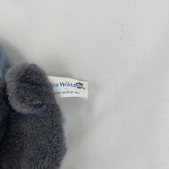 Sea World Vintage Gray Stingray Manta Ray 11” Plush Stuffed Animal - Picture 4 of 5